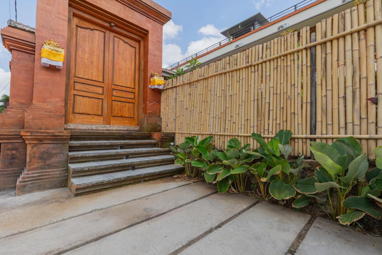 Candra Loka Studio & Apartment By The Loka Kerobokan  Bagian luar foto