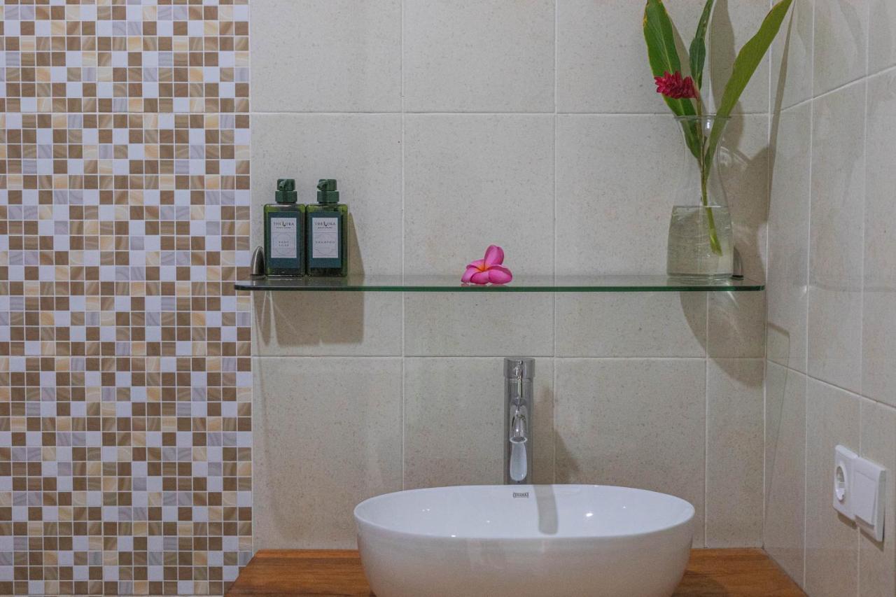 Candra Loka Studio & Apartment By The Loka Kerobokan  Bagian luar foto