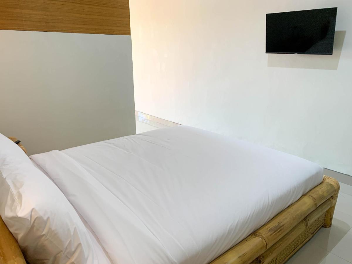 Candra Loka Studio & Apartment By The Loka Kerobokan  Bagian luar foto